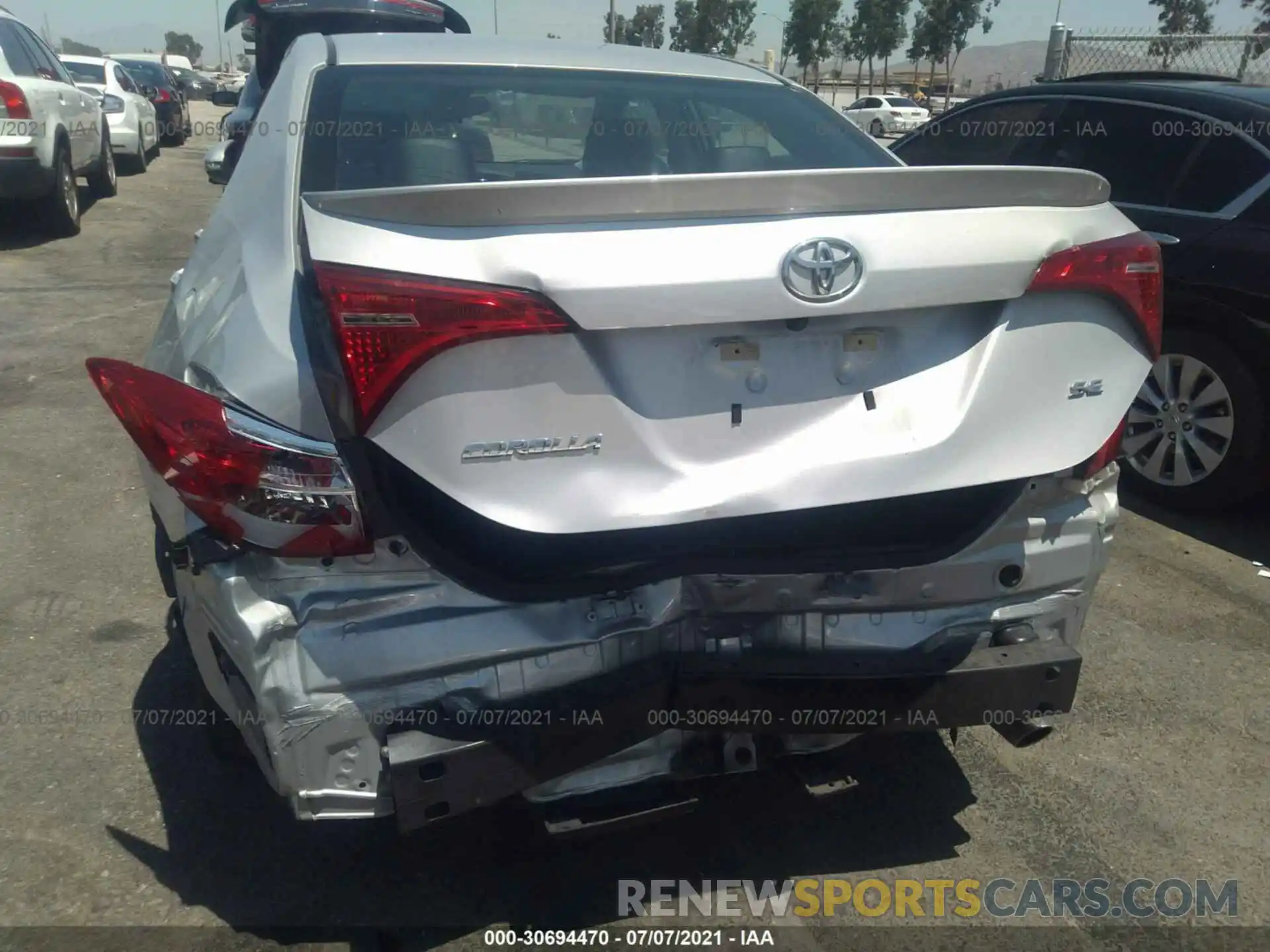 6 Photograph of a damaged car 5YFBURHE2KP923834 TOYOTA COROLLA 2019