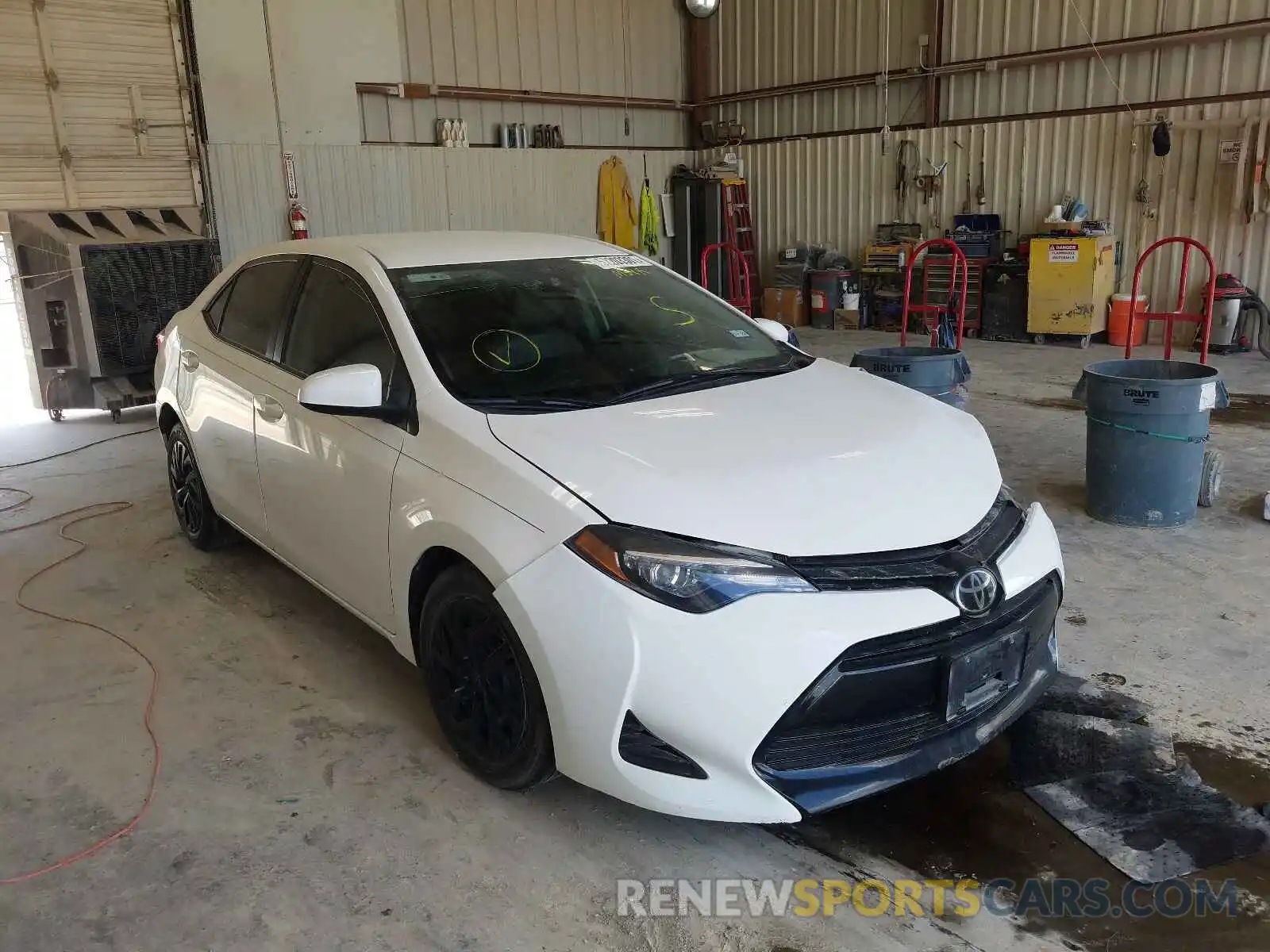 1 Photograph of a damaged car 5YFBURHE2KP924272 TOYOTA COROLLA 2019