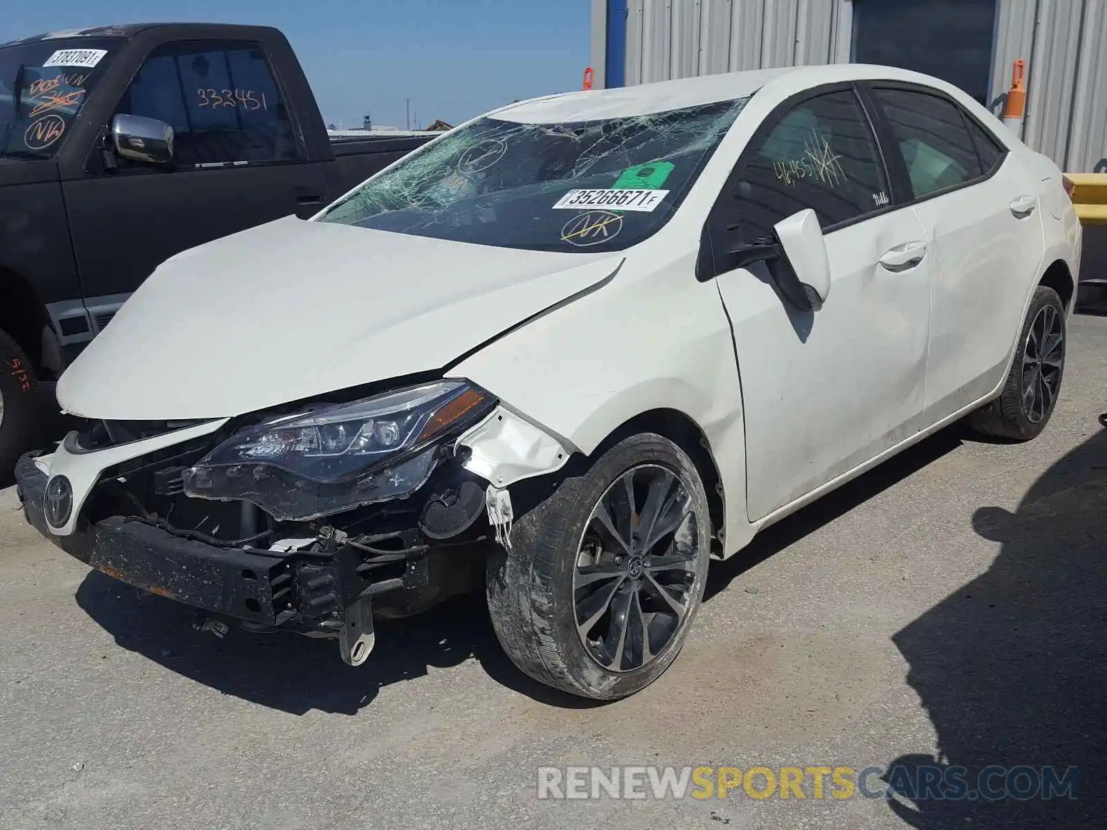 2 Photograph of a damaged car 5YFBURHE2KP925339 TOYOTA COROLLA 2019