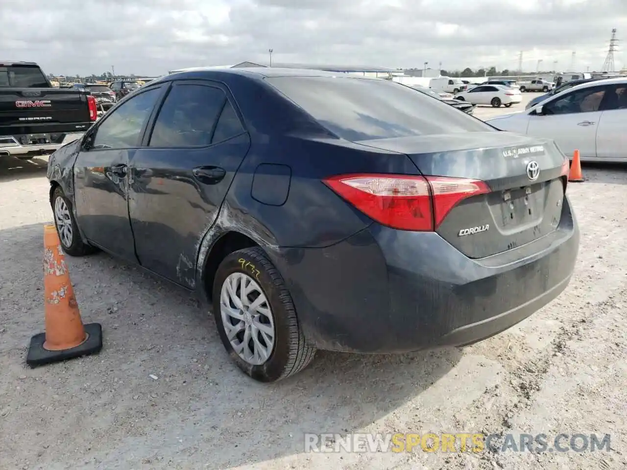 3 Photograph of a damaged car 5YFBURHE2KP927768 TOYOTA COROLLA 2019