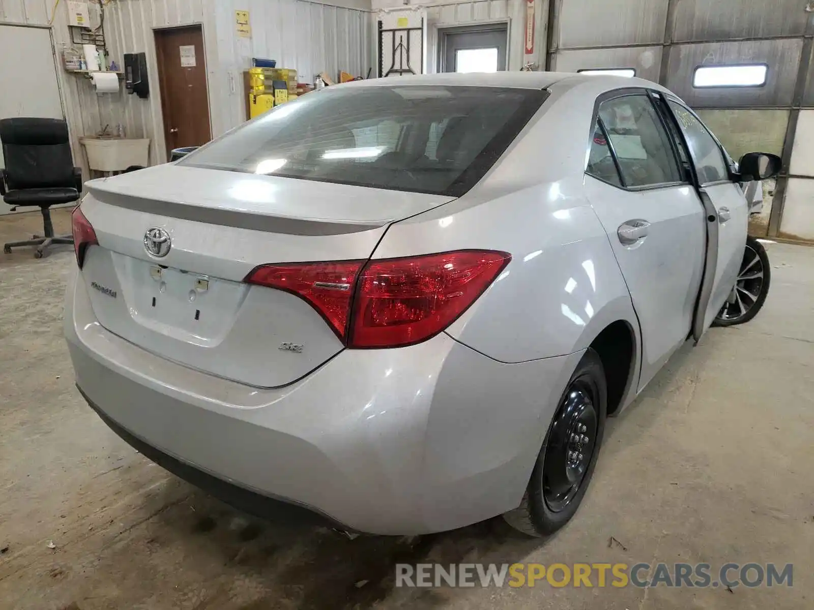 4 Photograph of a damaged car 5YFBURHE2KP928077 TOYOTA COROLLA 2019