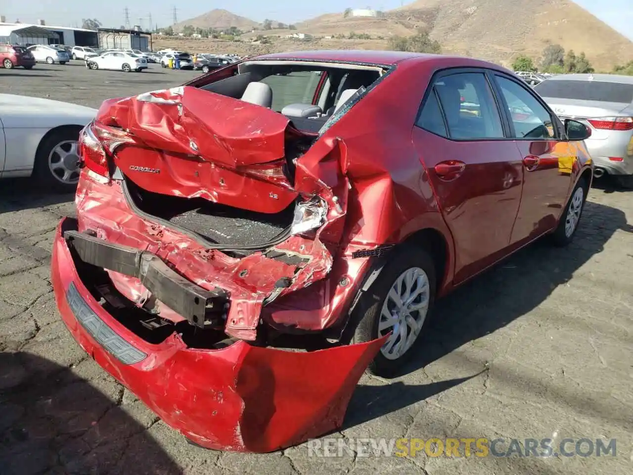 4 Photograph of a damaged car 5YFBURHE2KP928726 TOYOTA COROLLA 2019