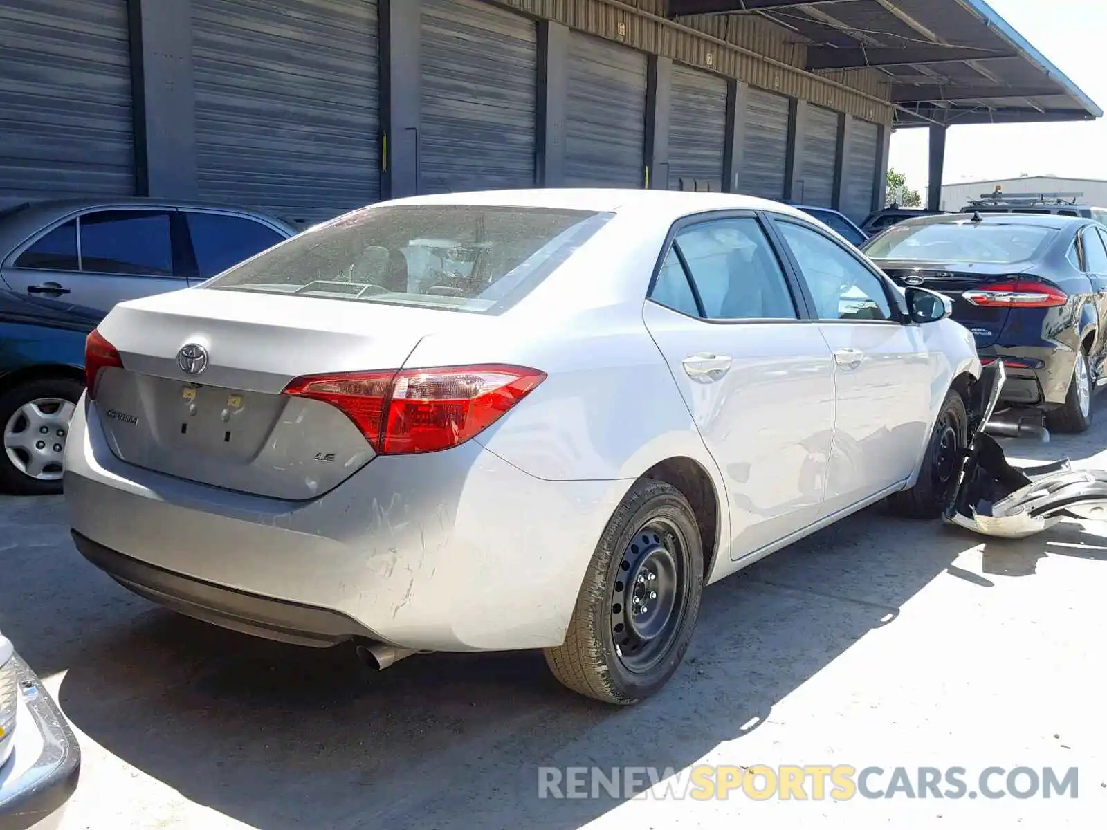 4 Photograph of a damaged car 5YFBURHE2KP929164 TOYOTA COROLLA 2019