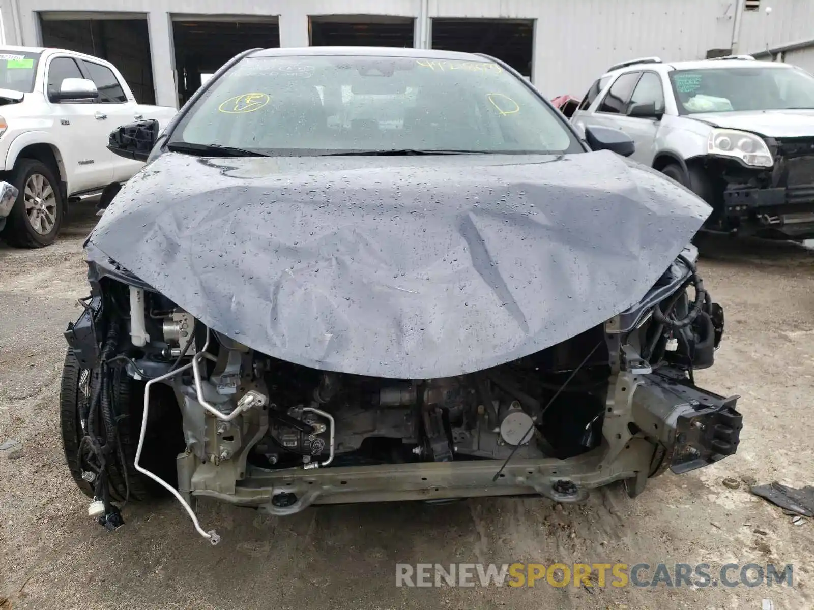 9 Photograph of a damaged car 5YFBURHE2KP929570 TOYOTA COROLLA 2019