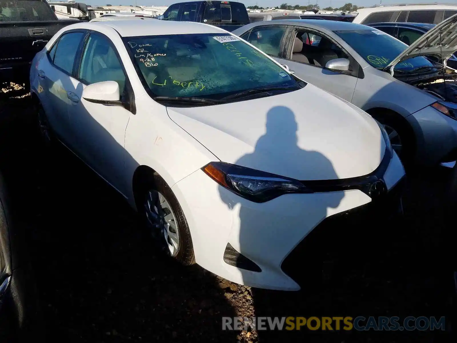 1 Photograph of a damaged car 5YFBURHE2KP929679 TOYOTA COROLLA 2019