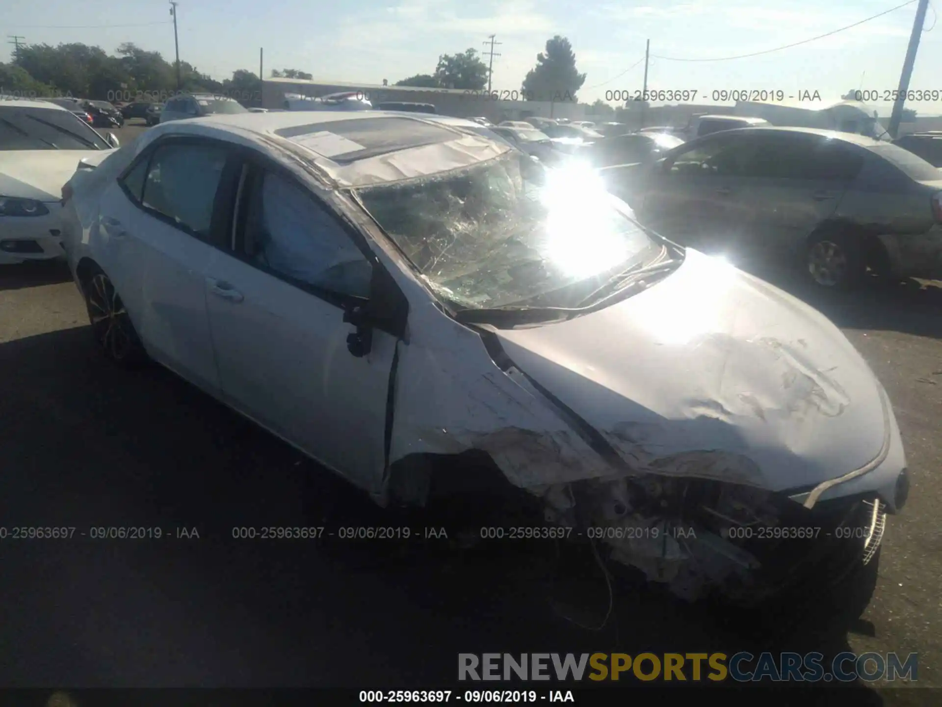 1 Photograph of a damaged car 5YFBURHE2KP929729 TOYOTA COROLLA 2019