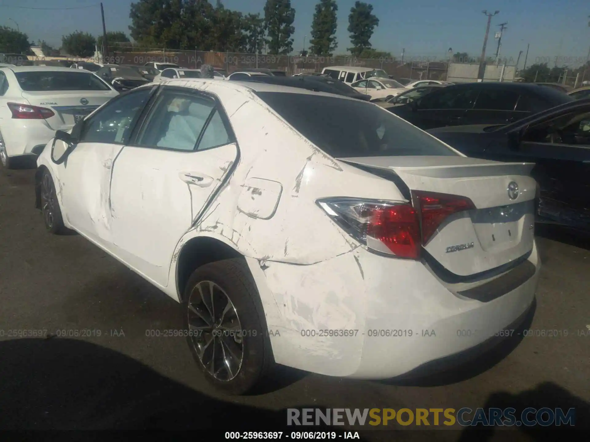 3 Photograph of a damaged car 5YFBURHE2KP929729 TOYOTA COROLLA 2019