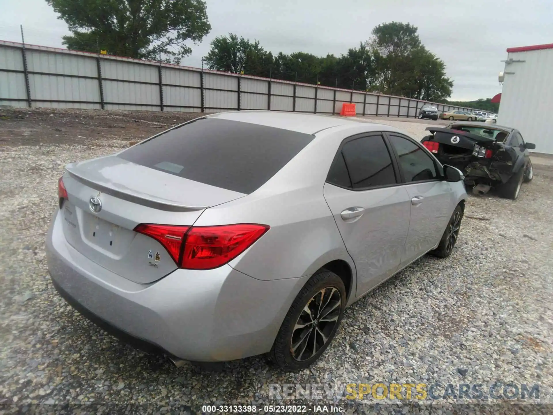 4 Photograph of a damaged car 5YFBURHE2KP929990 TOYOTA COROLLA 2019