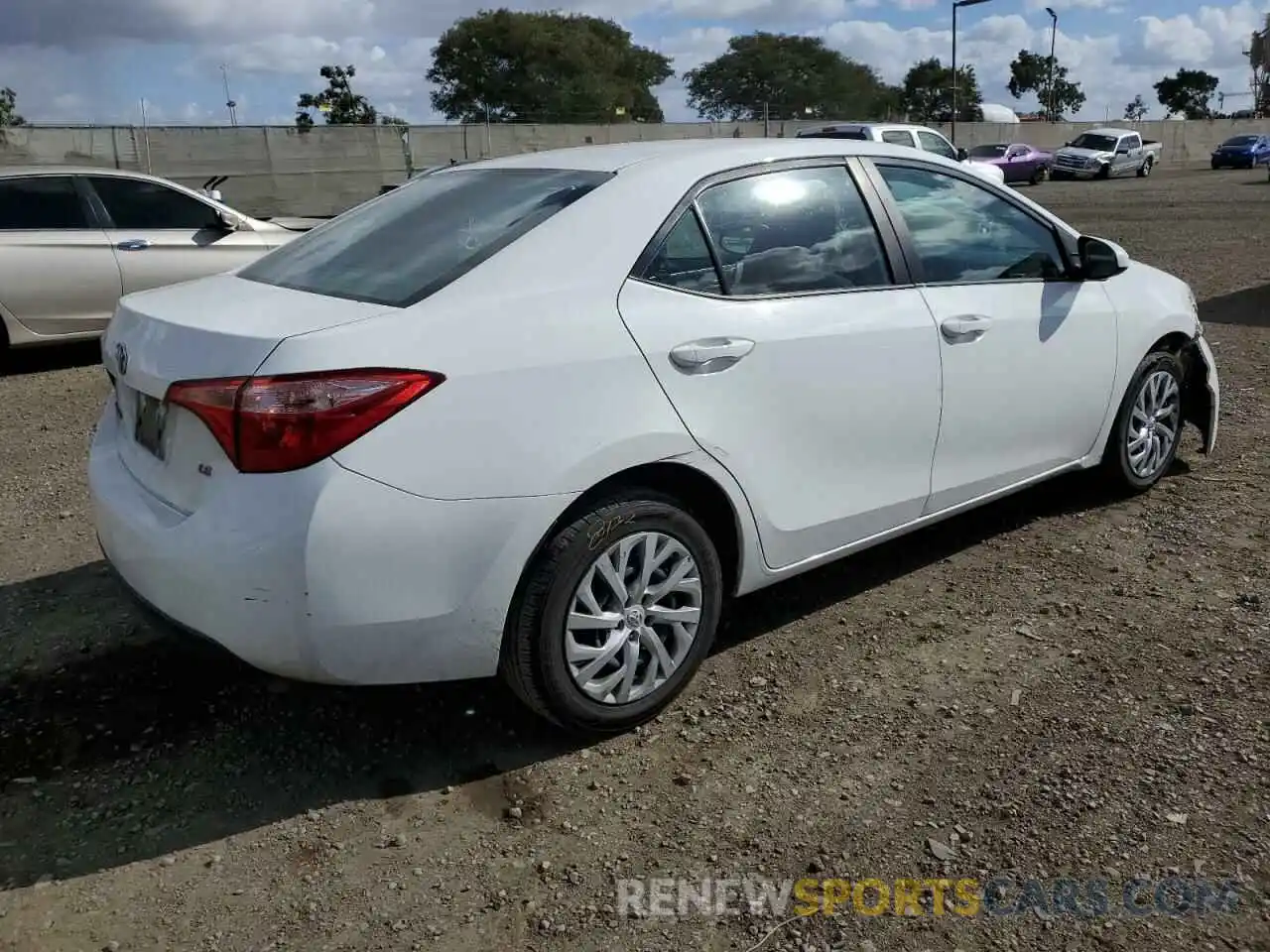 3 Photograph of a damaged car 5YFBURHE2KP932470 TOYOTA COROLLA 2019