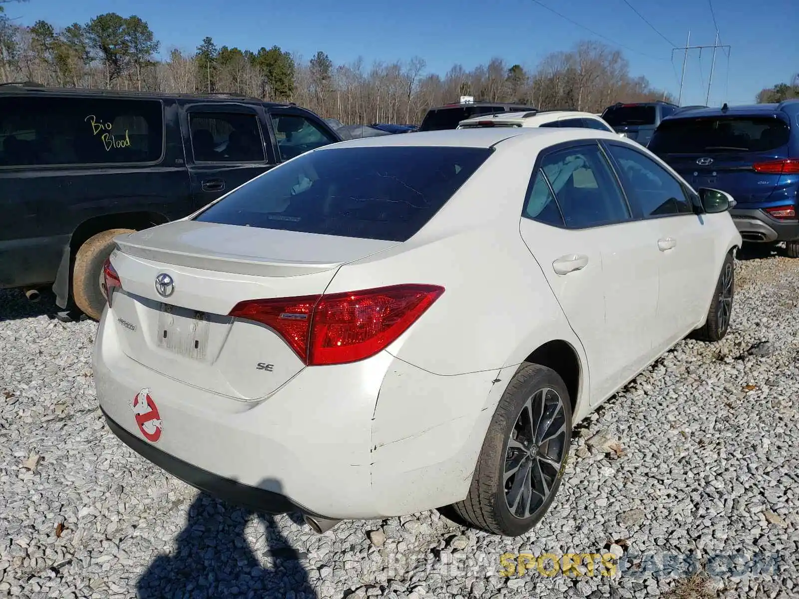 4 Photograph of a damaged car 5YFBURHE2KP933019 TOYOTA COROLLA 2019