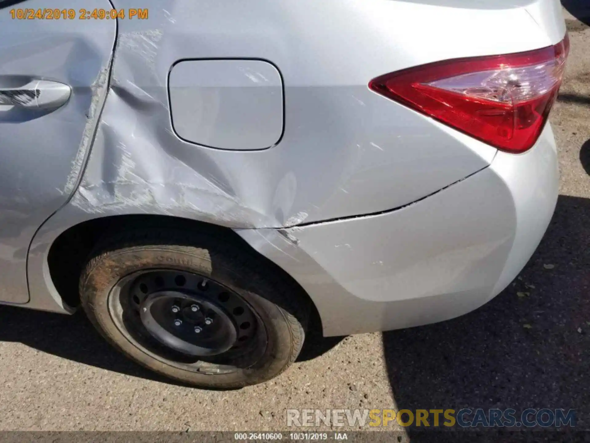 12 Photograph of a damaged car 5YFBURHE2KP933876 TOYOTA COROLLA 2019