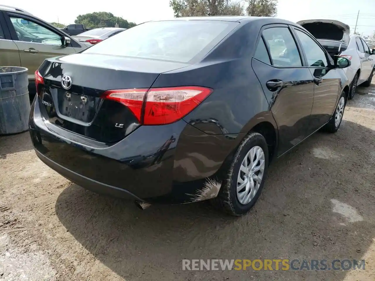 4 Photograph of a damaged car 5YFBURHE2KP934364 TOYOTA COROLLA 2019