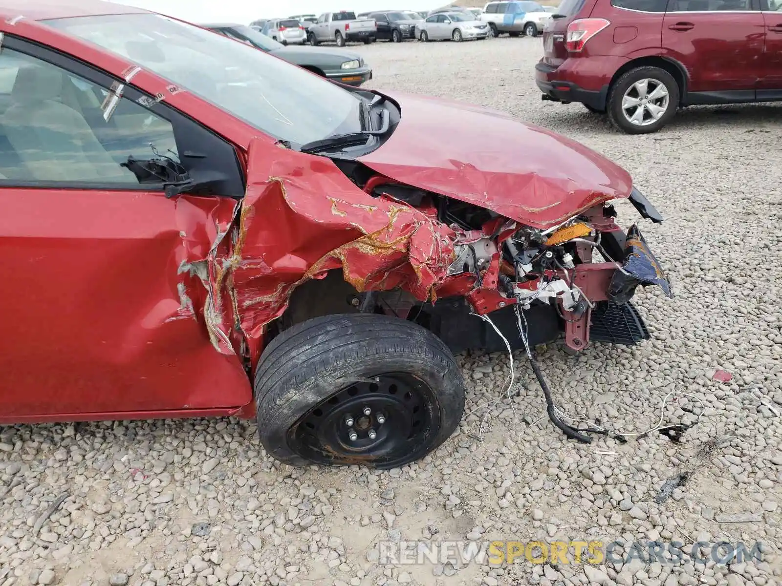 9 Photograph of a damaged car 5YFBURHE2KP934851 TOYOTA COROLLA 2019