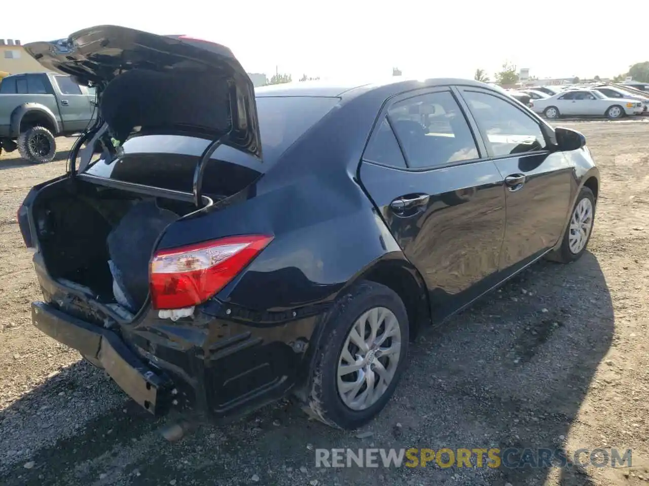 4 Photograph of a damaged car 5YFBURHE2KP934932 TOYOTA COROLLA 2019