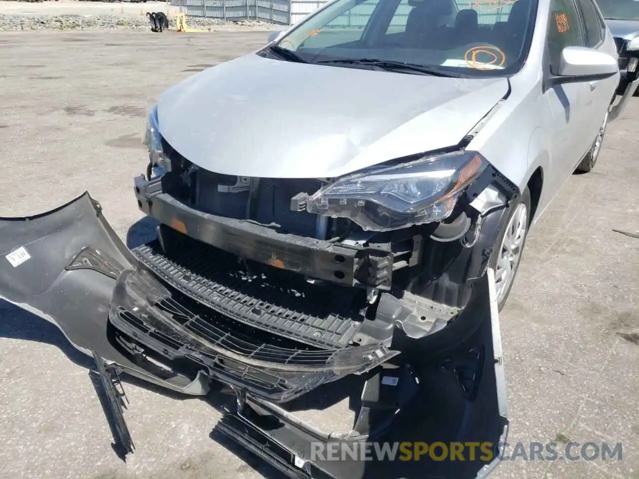 9 Photograph of a damaged car 5YFBURHE2KP936583 TOYOTA COROLLA 2019