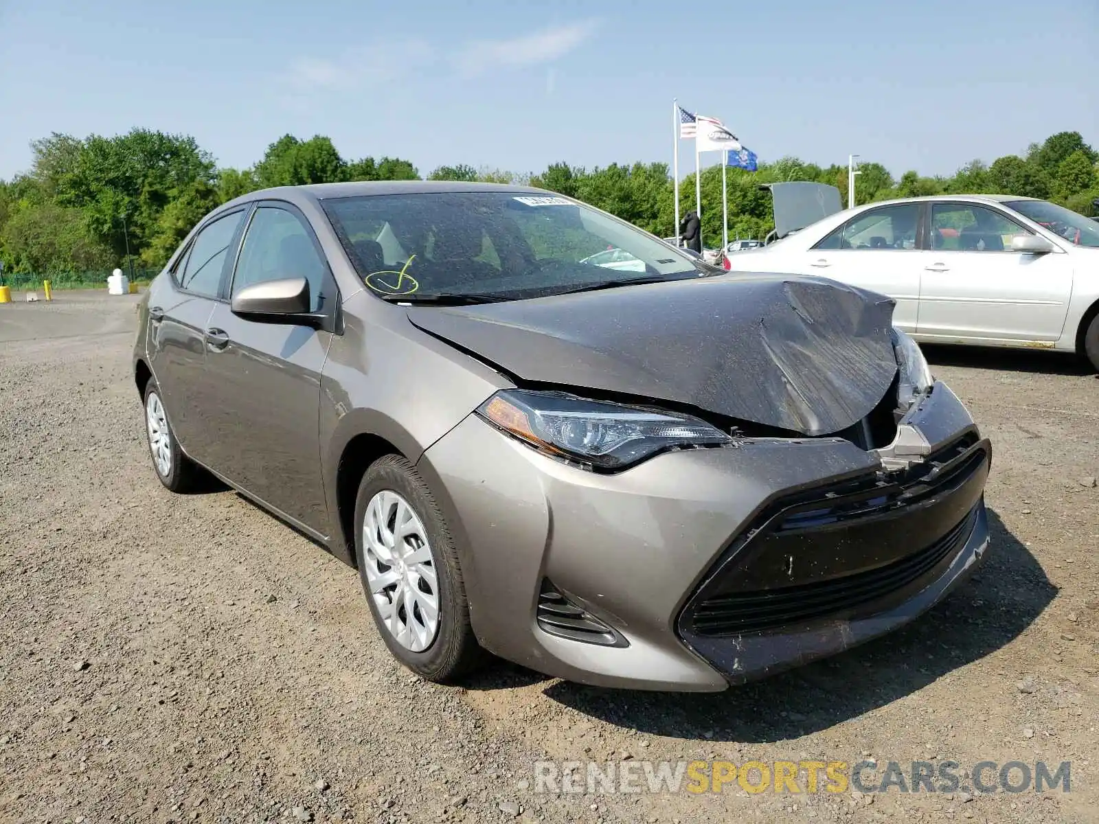 1 Photograph of a damaged car 5YFBURHE2KP937197 TOYOTA COROLLA 2019