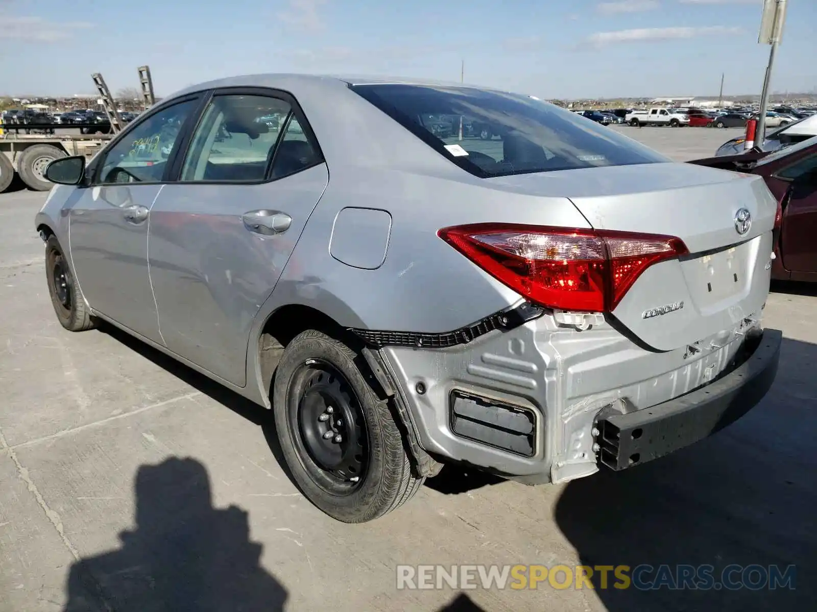 3 Photograph of a damaged car 5YFBURHE2KP937524 TOYOTA COROLLA 2019