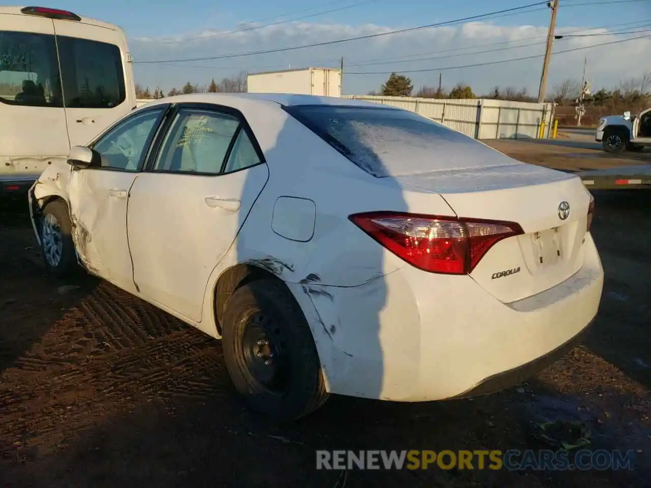 3 Photograph of a damaged car 5YFBURHE2KP939113 TOYOTA COROLLA 2019