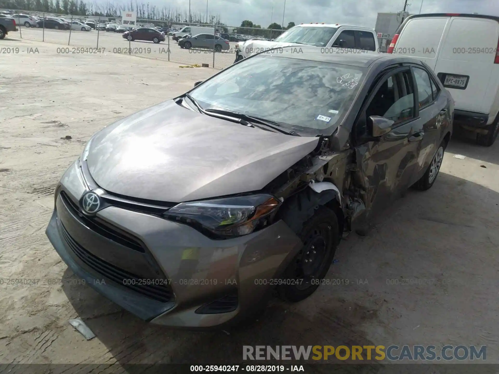 2 Photograph of a damaged car 5YFBURHE2KP939550 TOYOTA COROLLA 2019