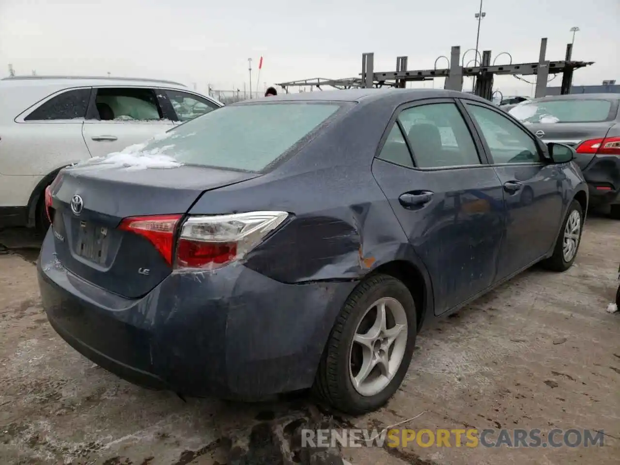 4 Photograph of a damaged car 5YFBURHE2KP939693 TOYOTA COROLLA 2019