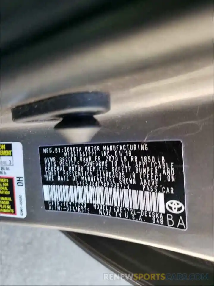 10 Photograph of a damaged car 5YFBURHE2KP939774 TOYOTA COROLLA 2019