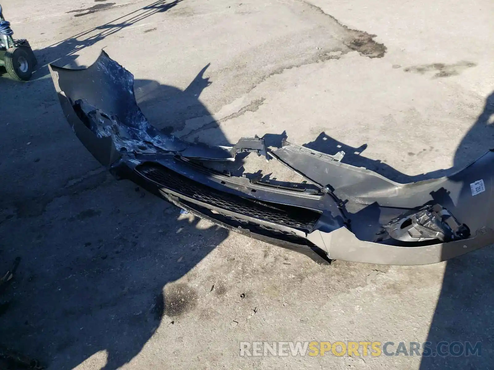 9 Photograph of a damaged car 5YFBURHE2KP939774 TOYOTA COROLLA 2019