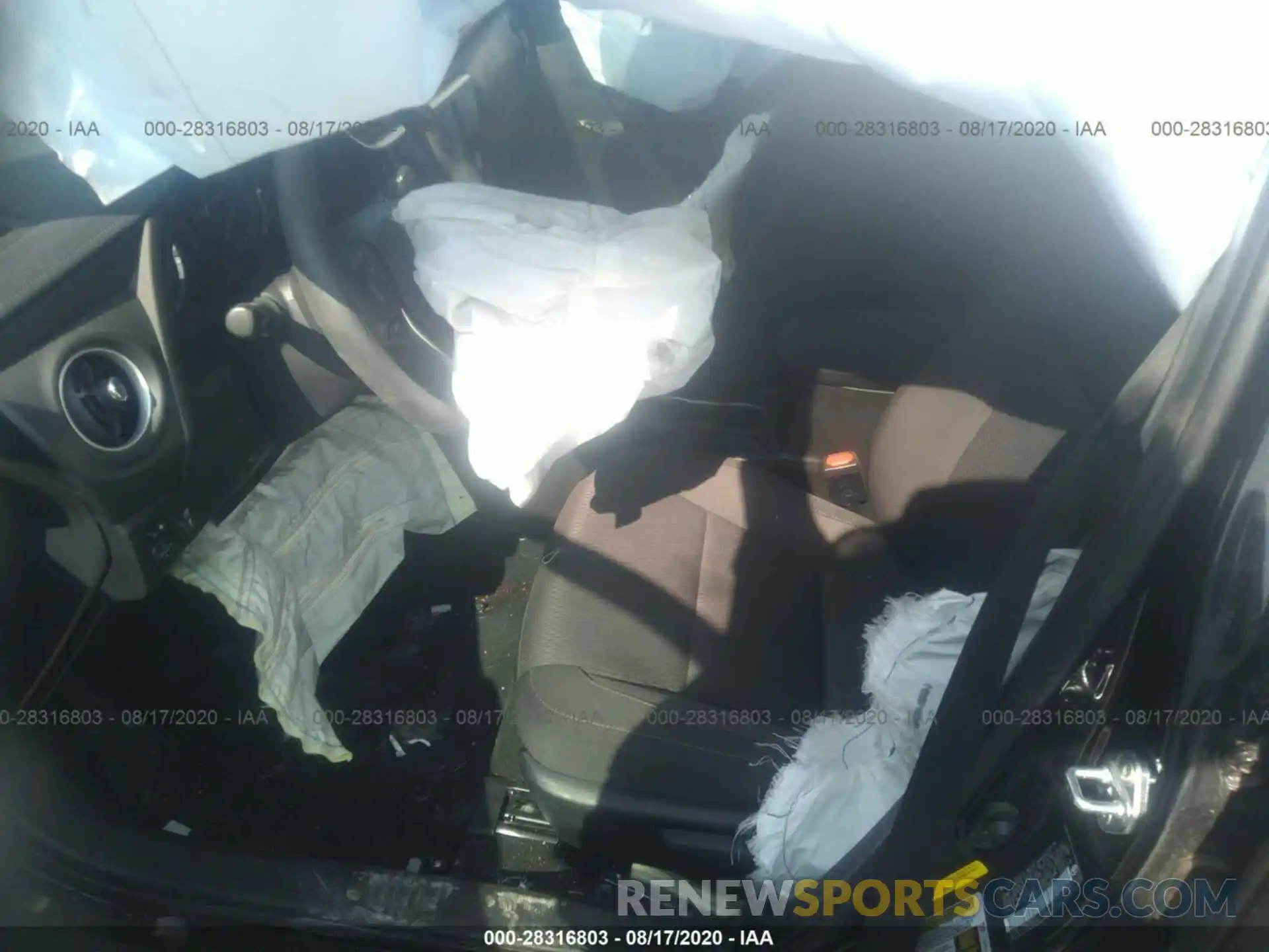 5 Photograph of a damaged car 5YFBURHE2KP939869 TOYOTA COROLLA 2019