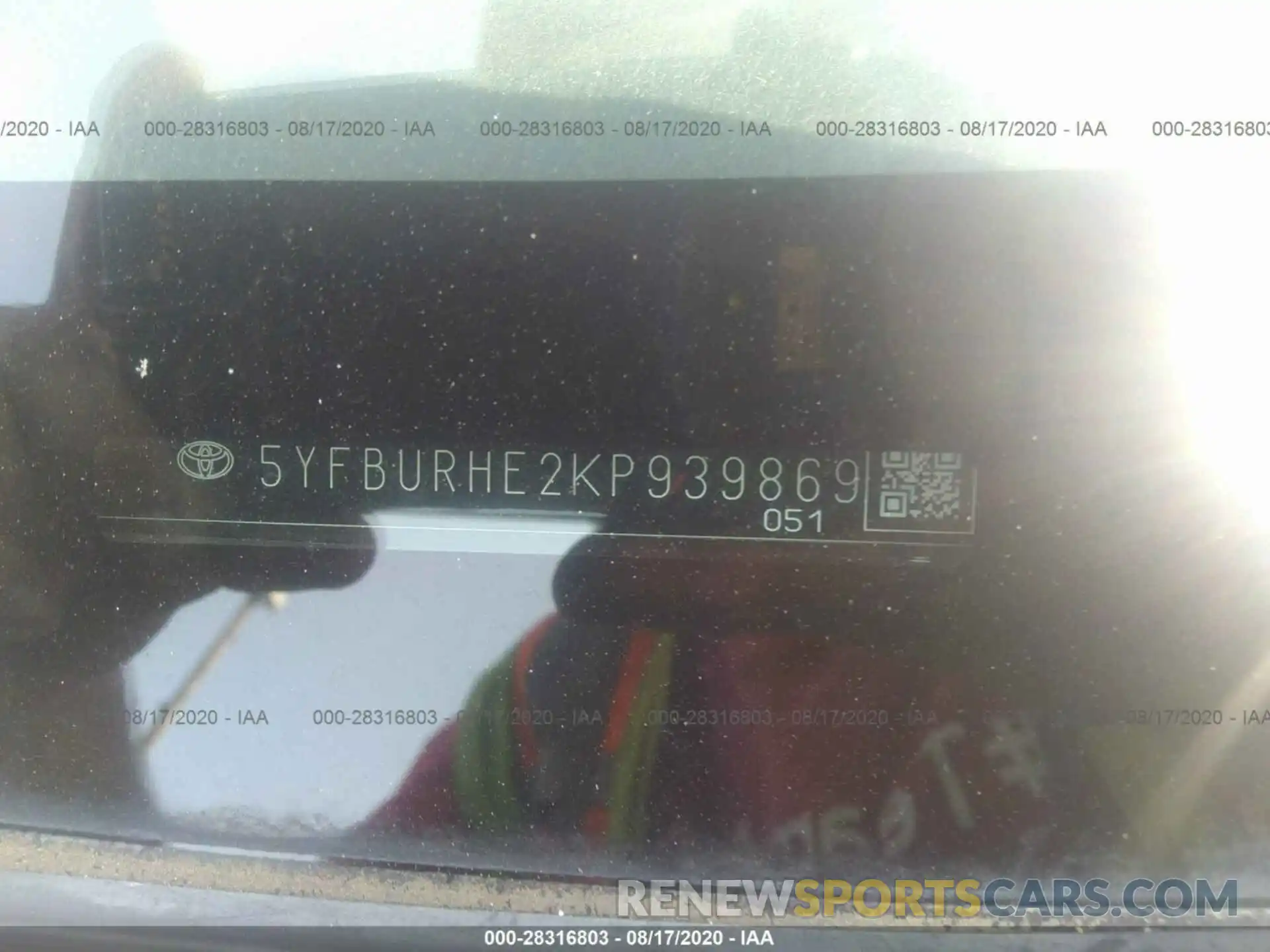 9 Photograph of a damaged car 5YFBURHE2KP939869 TOYOTA COROLLA 2019