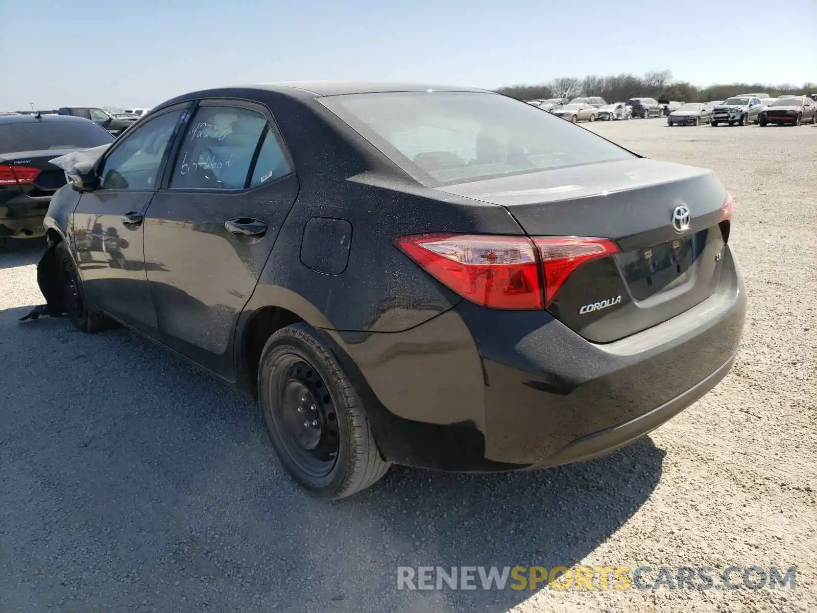 3 Photograph of a damaged car 5YFBURHE2KP941041 TOYOTA COROLLA 2019