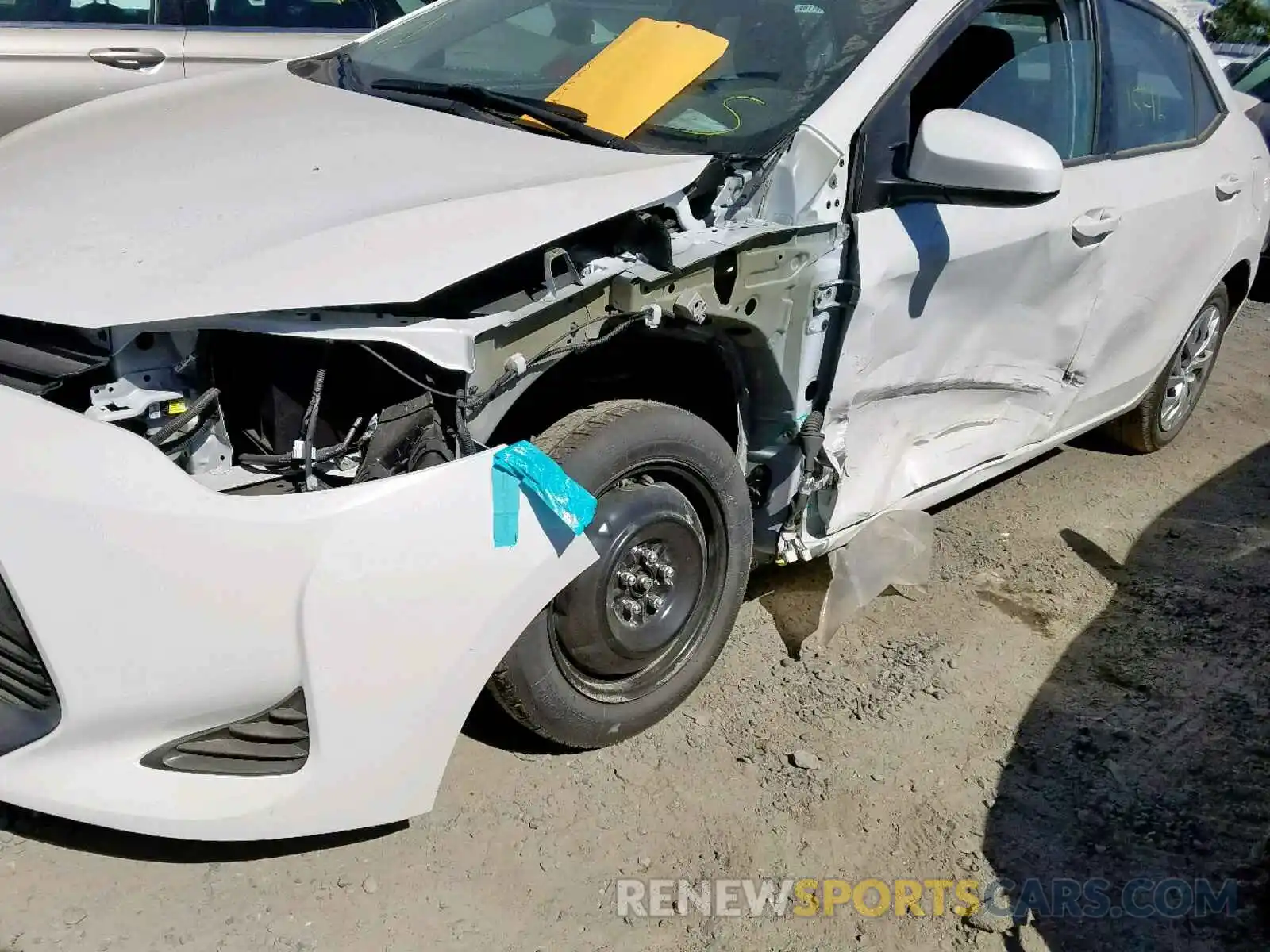 9 Photograph of a damaged car 5YFBURHE2KP941184 TOYOTA COROLLA 2019