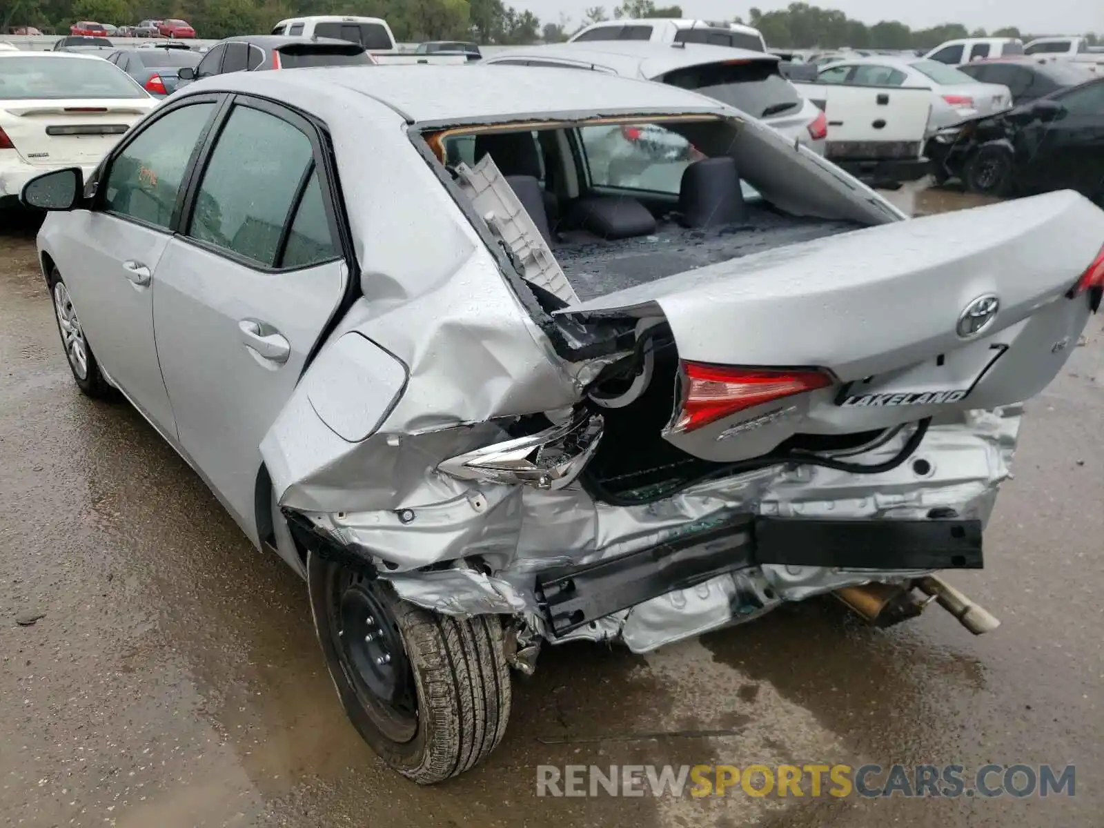 3 Photograph of a damaged car 5YFBURHE2KP941573 TOYOTA COROLLA 2019