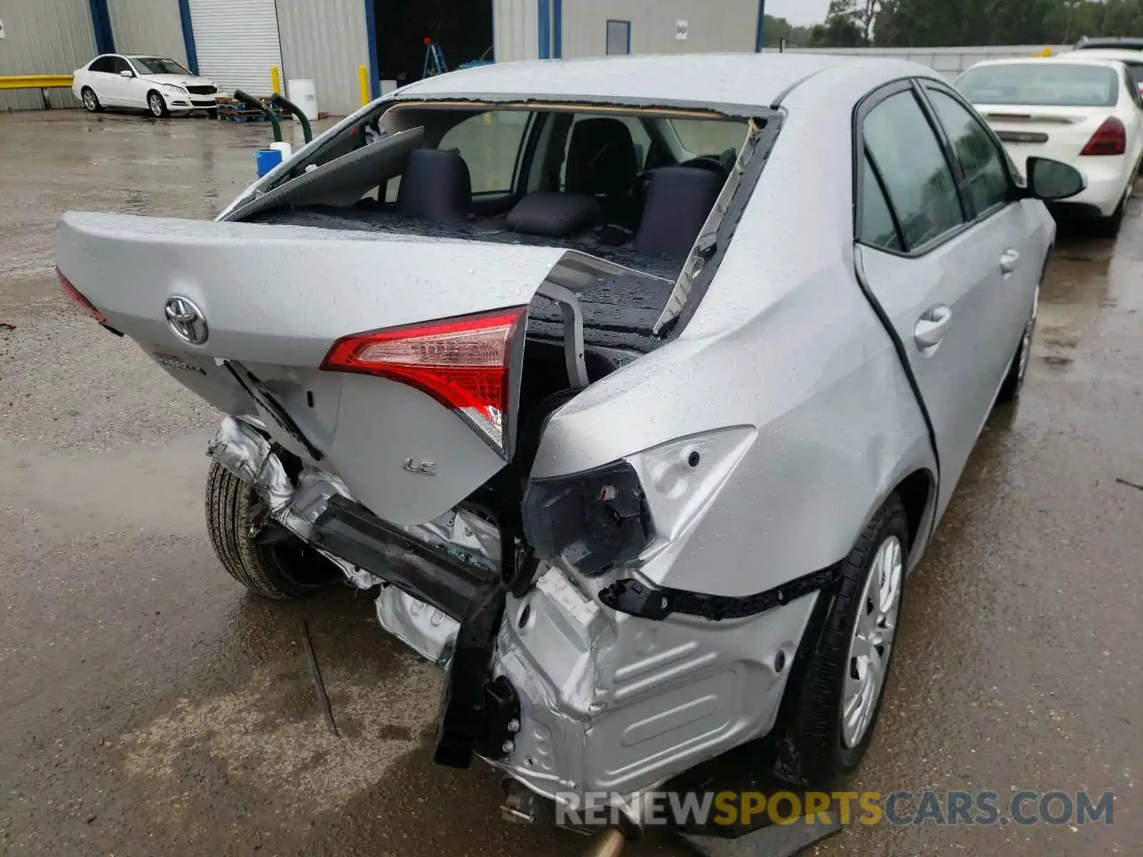 4 Photograph of a damaged car 5YFBURHE2KP941573 TOYOTA COROLLA 2019