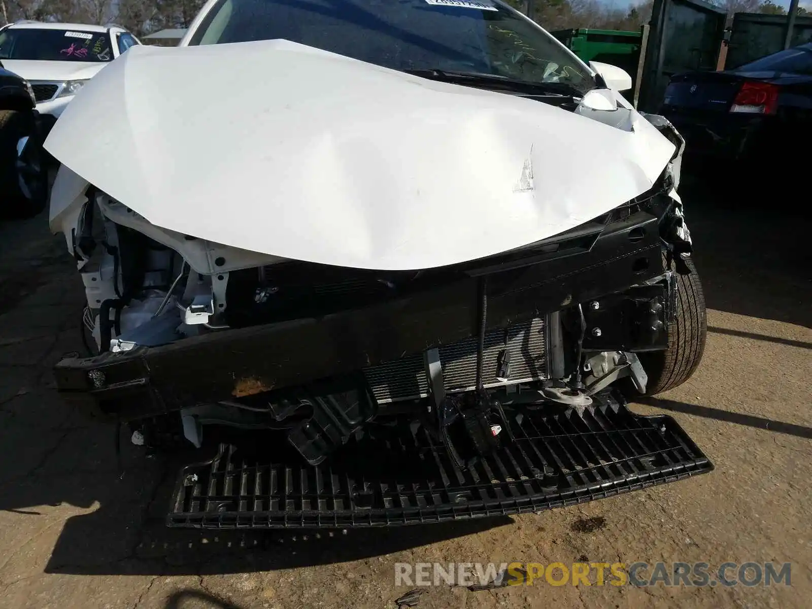 9 Photograph of a damaged car 5YFBURHE2KP941797 TOYOTA COROLLA 2019