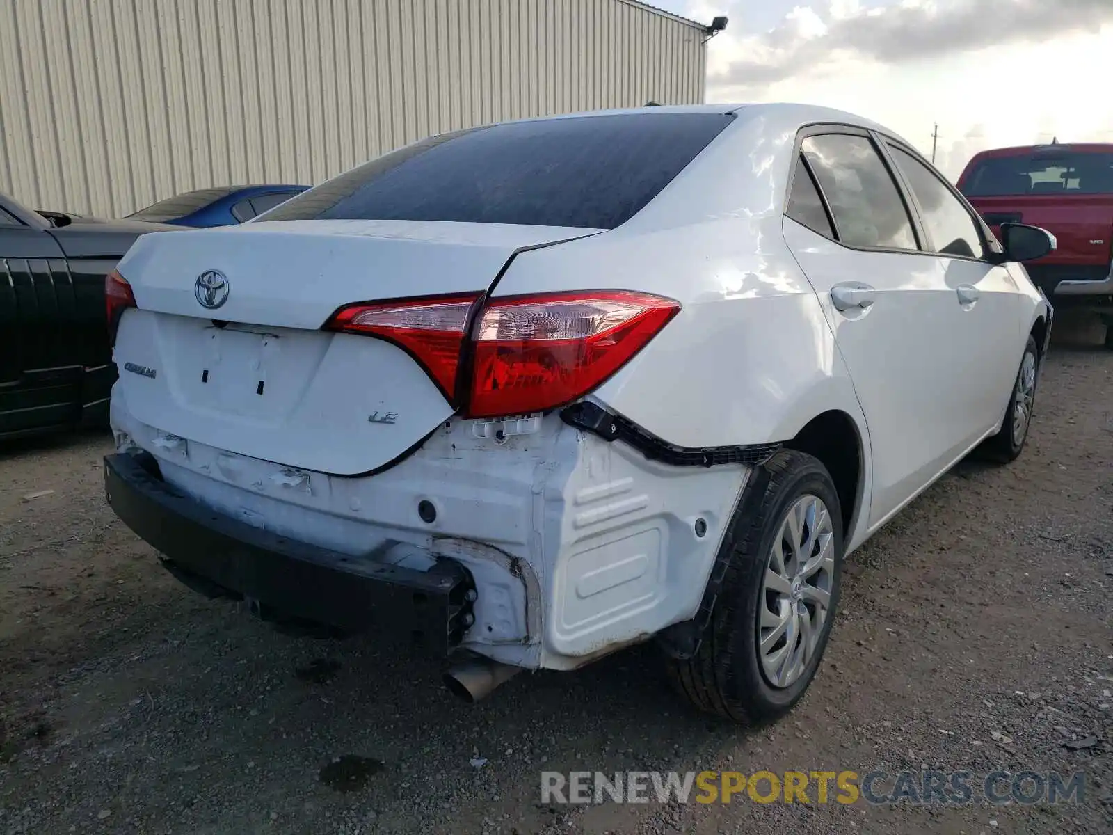 4 Photograph of a damaged car 5YFBURHE2KP942688 TOYOTA COROLLA 2019