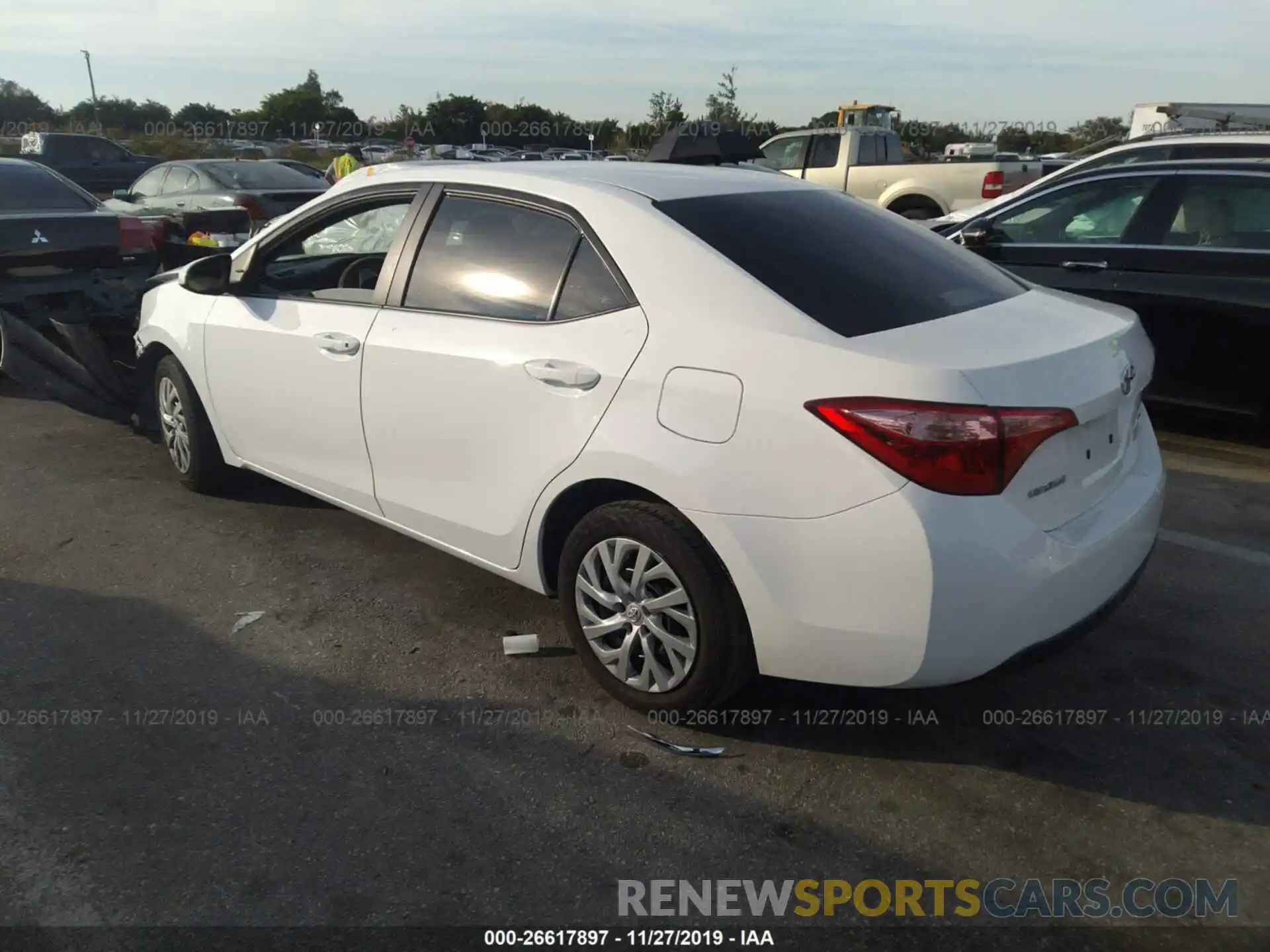 3 Photograph of a damaged car 5YFBURHE2KP945638 TOYOTA COROLLA 2019