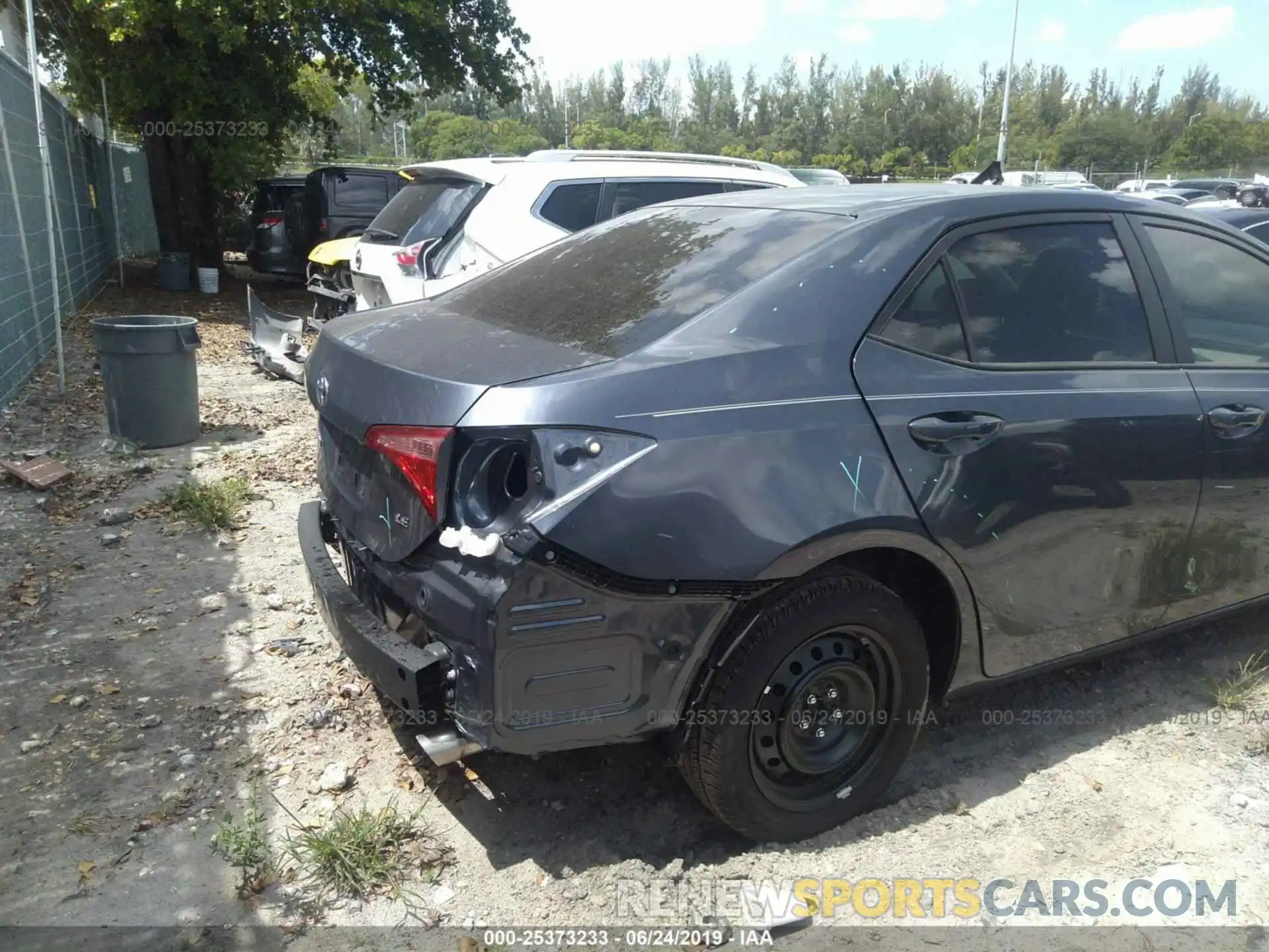 6 Photograph of a damaged car 5YFBURHE2KP945820 TOYOTA COROLLA 2019