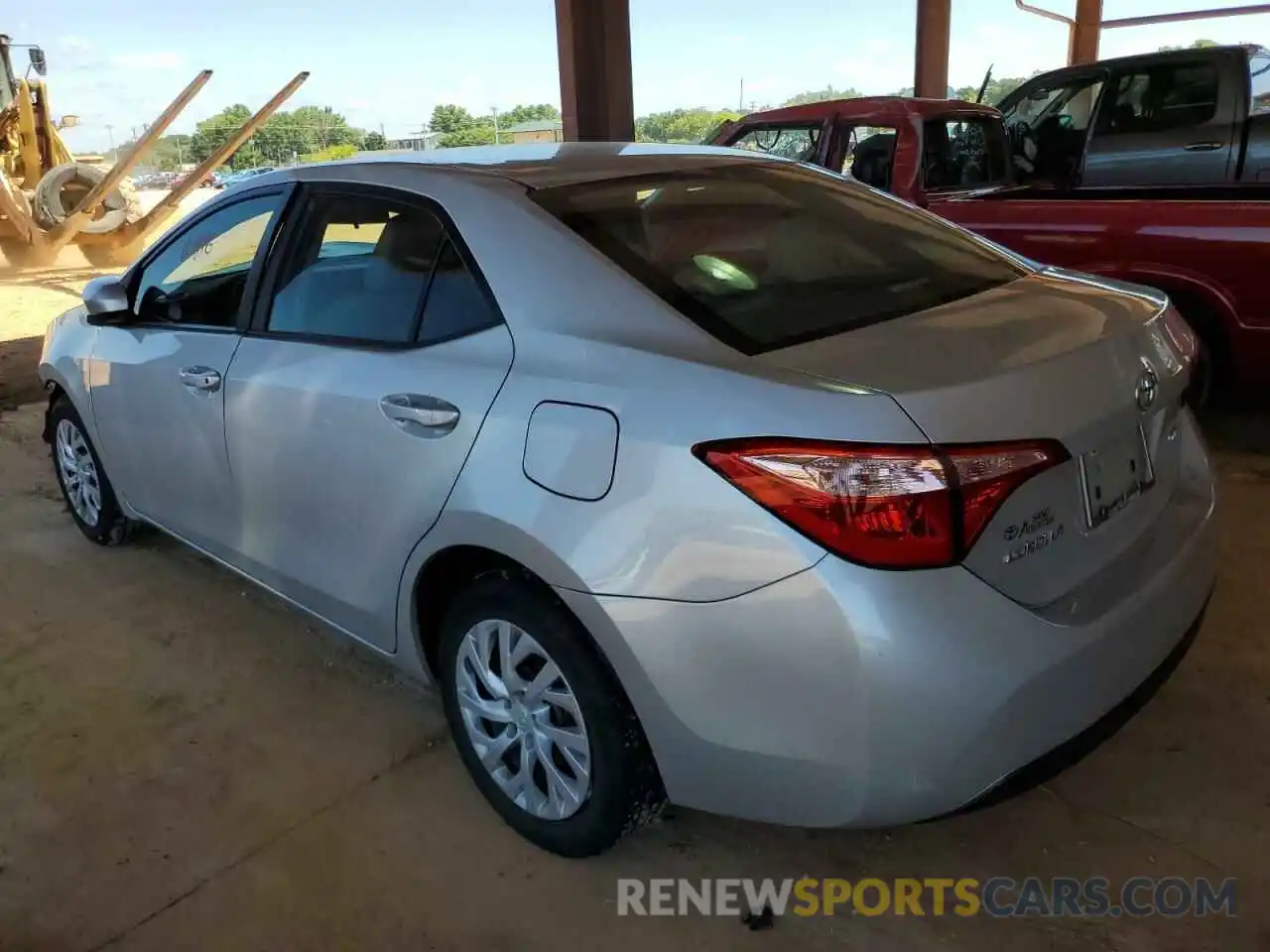 3 Photograph of a damaged car 5YFBURHE2KP946188 TOYOTA COROLLA 2019