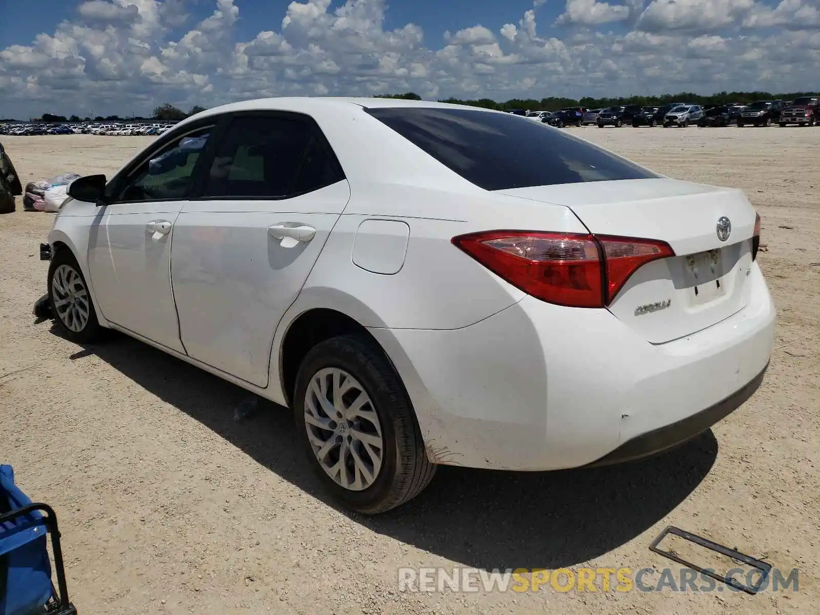 3 Photograph of a damaged car 5YFBURHE2KP946594 TOYOTA COROLLA 2019