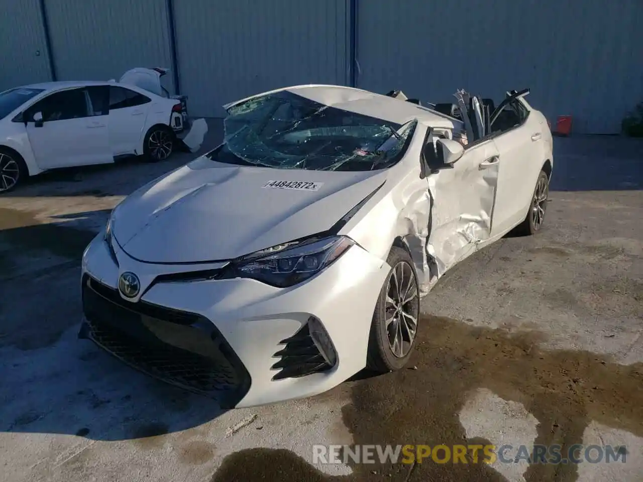 2 Photograph of a damaged car 5YFBURHE2KP946871 TOYOTA COROLLA 2019