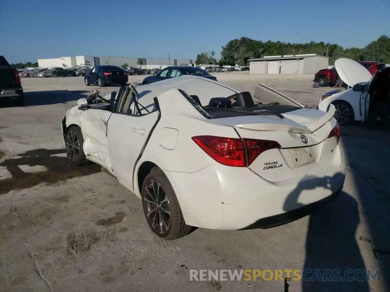 3 Photograph of a damaged car 5YFBURHE2KP946871 TOYOTA COROLLA 2019