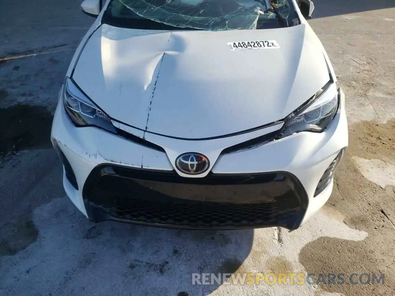 7 Photograph of a damaged car 5YFBURHE2KP946871 TOYOTA COROLLA 2019