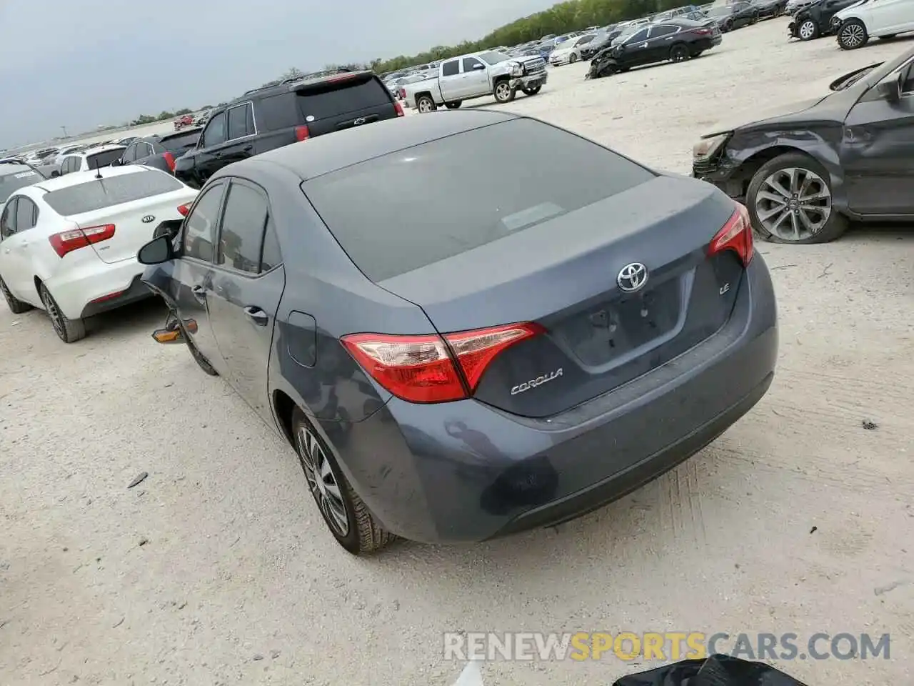 3 Photograph of a damaged car 5YFBURHE2KP947101 TOYOTA COROLLA 2019