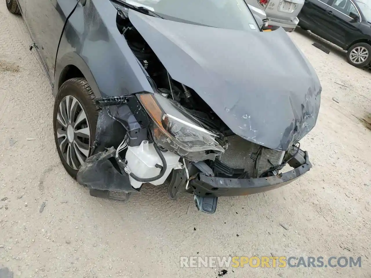 9 Photograph of a damaged car 5YFBURHE2KP947101 TOYOTA COROLLA 2019