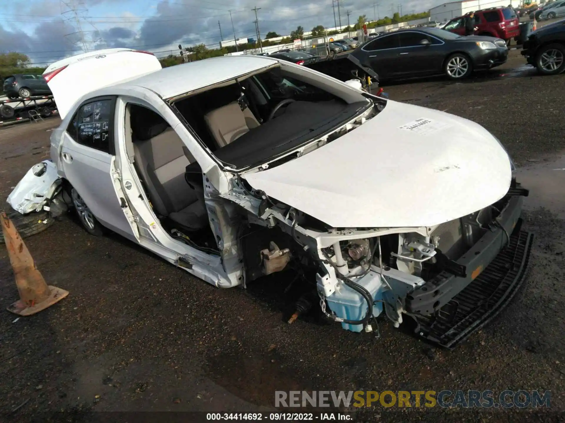 1 Photograph of a damaged car 5YFBURHE2KP947177 TOYOTA COROLLA 2019