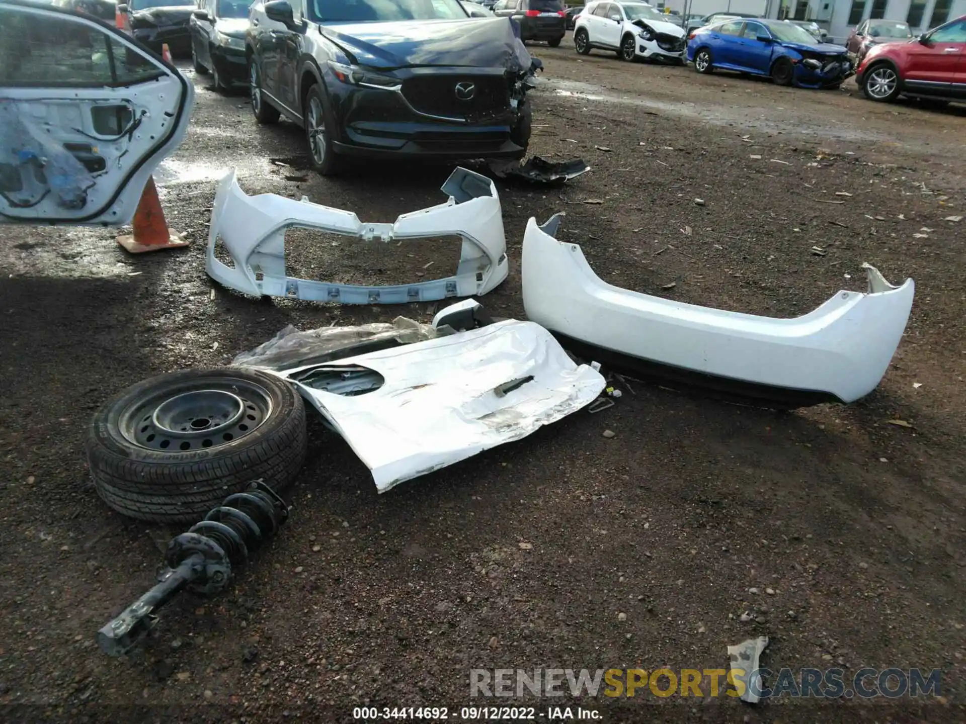 12 Photograph of a damaged car 5YFBURHE2KP947177 TOYOTA COROLLA 2019