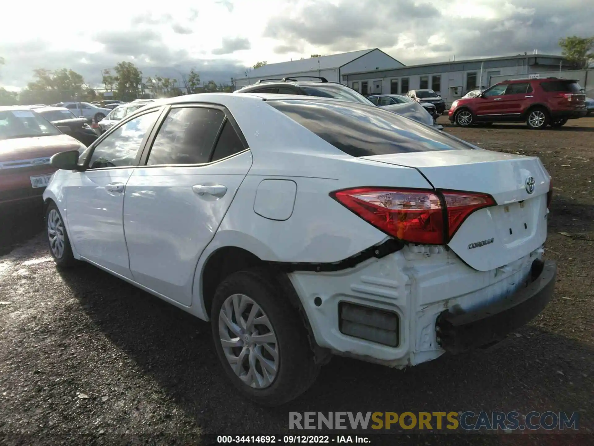 3 Photograph of a damaged car 5YFBURHE2KP947177 TOYOTA COROLLA 2019