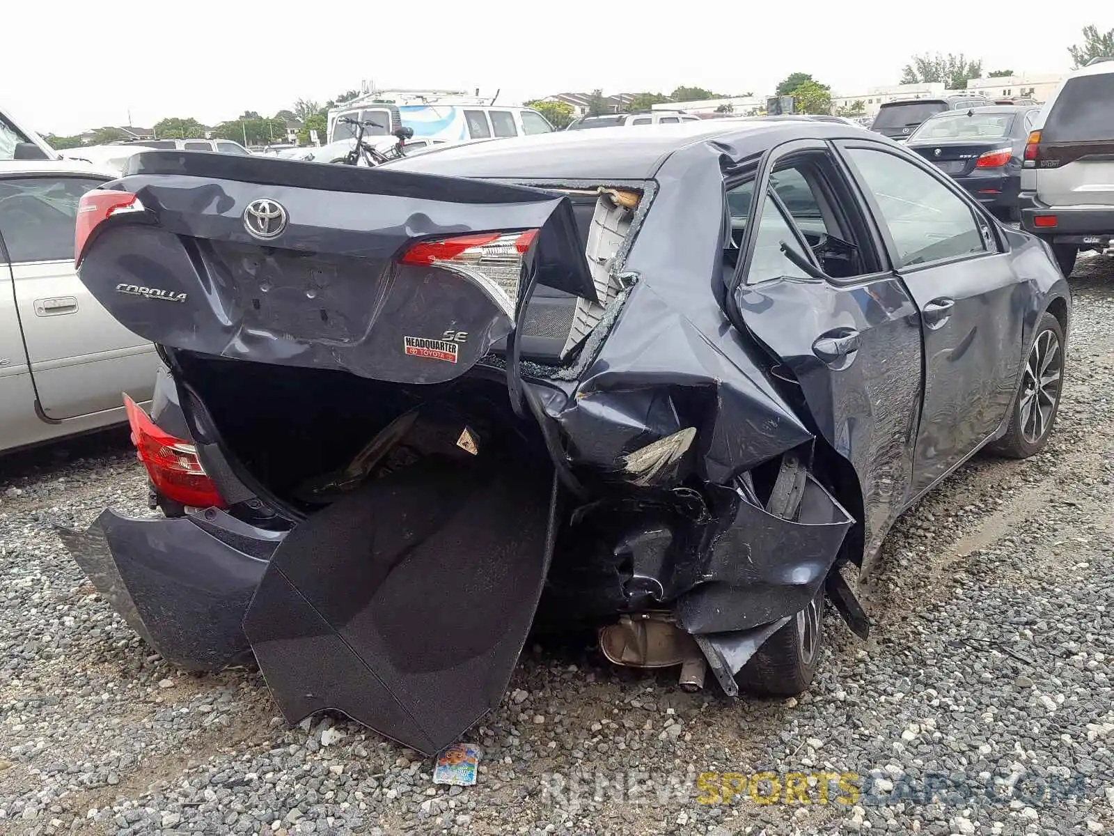 4 Photograph of a damaged car 5YFBURHE2KP947292 TOYOTA COROLLA 2019