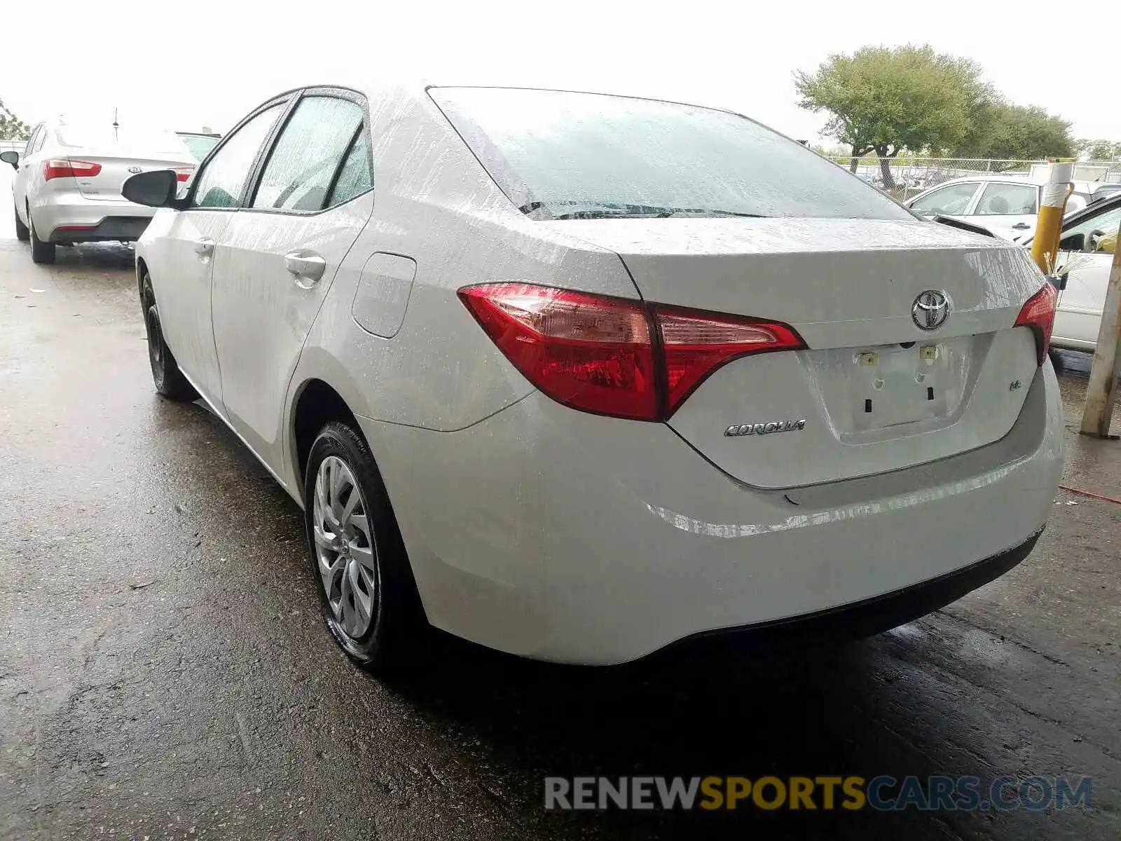 3 Photograph of a damaged car 5YFBURHE2KP948104 TOYOTA COROLLA 2019