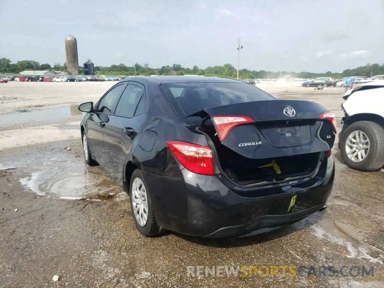 3 Photograph of a damaged car 5YFBURHE2KP949253 TOYOTA COROLLA 2019