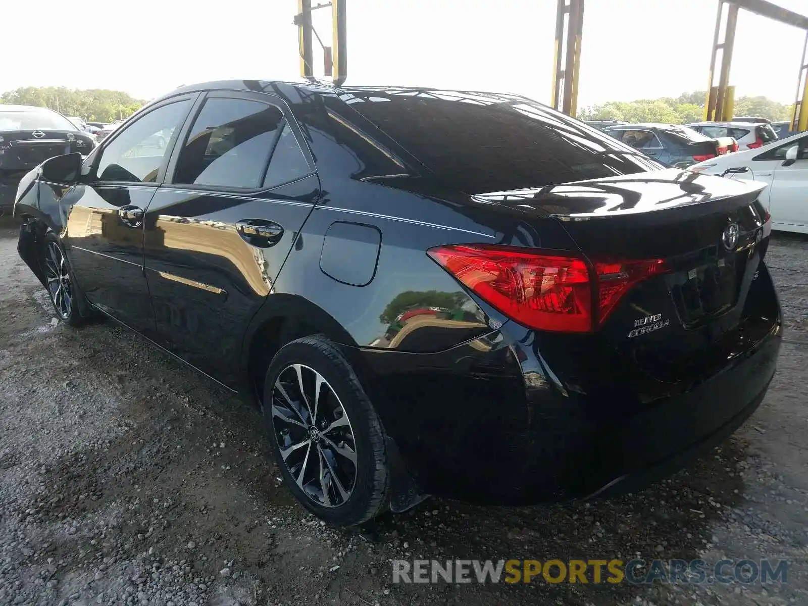 3 Photograph of a damaged car 5YFBURHE3KP856483 TOYOTA COROLLA 2019